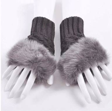 Grey fingerless gloves trimmed with faux fur