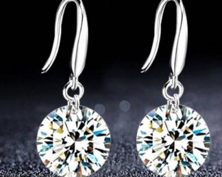 Class cubic zirconia drop earrings